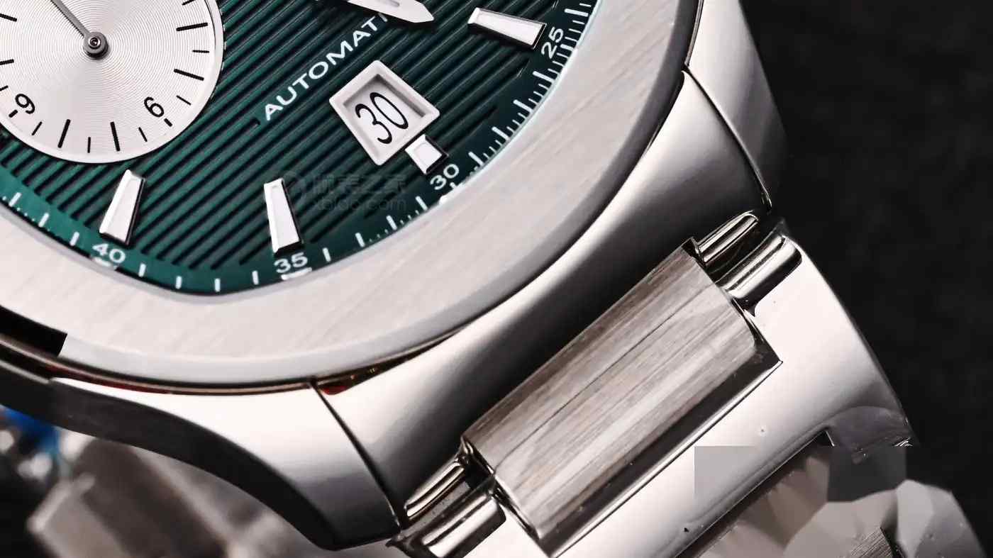 伯爵绿盘计时码表颠覆传统！正装运动双修11.2mm超薄机身引爆职场精英圈 | 奈斯探表