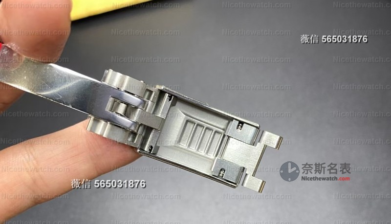 VS厂灰熊迪通拿4130 vs 4131怎么选？全陶瓷圈 vs 金属包边，一篇讲透别再纠结！ | 奈斯探表