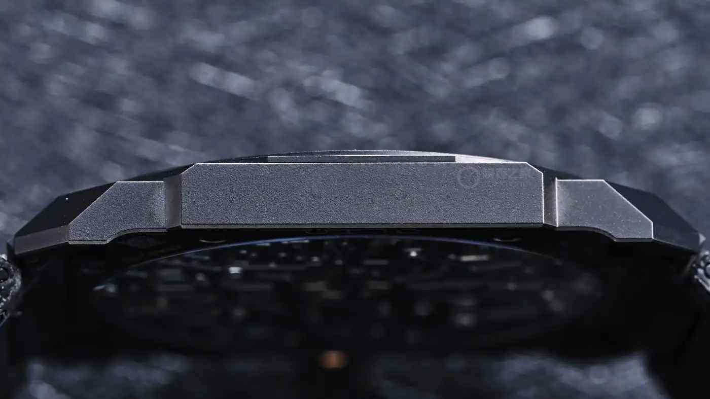 仅5.95mm厚度！宝格丽黑金镂空腕表震撼上市，8天动储颠覆认知 | 奈斯探表