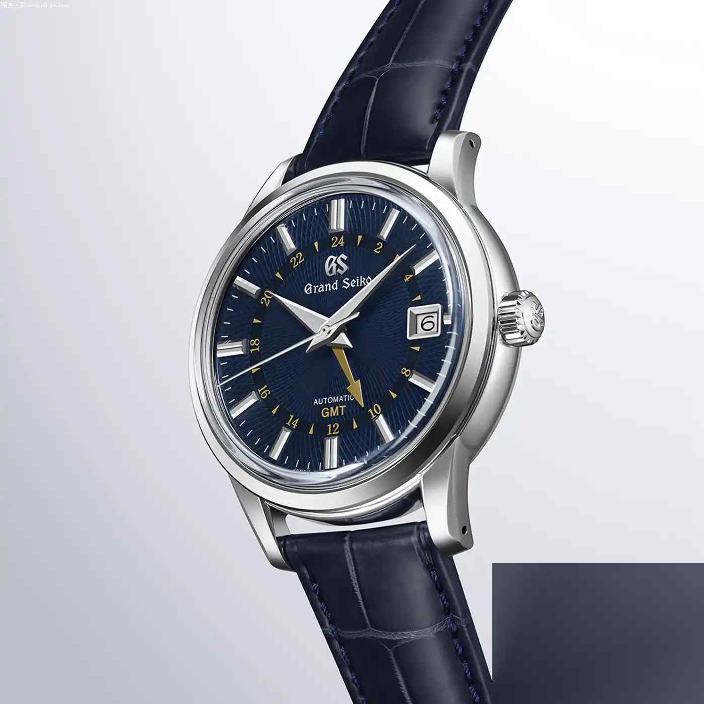 自然美学新高度!冠蓝狮Elegance系列双GMT腕表演绎四季诗意图景 | 奈斯探表 自然美学新高度!冠蓝狮Elegance系列双GMT腕表演绎四季诗意图景 | 奈斯探表