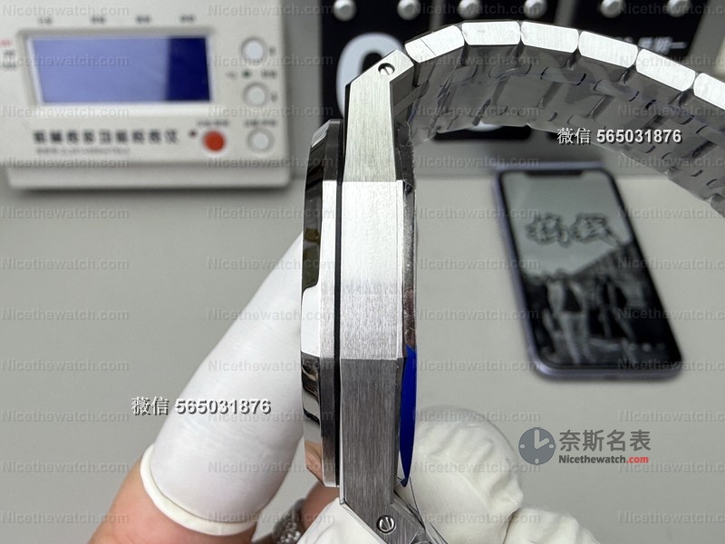 爱彼15500复刻天花板？APS厂4302一体机芯实测，细节竟逼真到这种程度！ | 奈斯探表