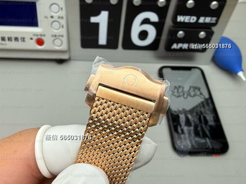 戴出包浆感！VS厂海马300青铜金搭载8806一体机芯，稳定到离谱 | 奈斯探表