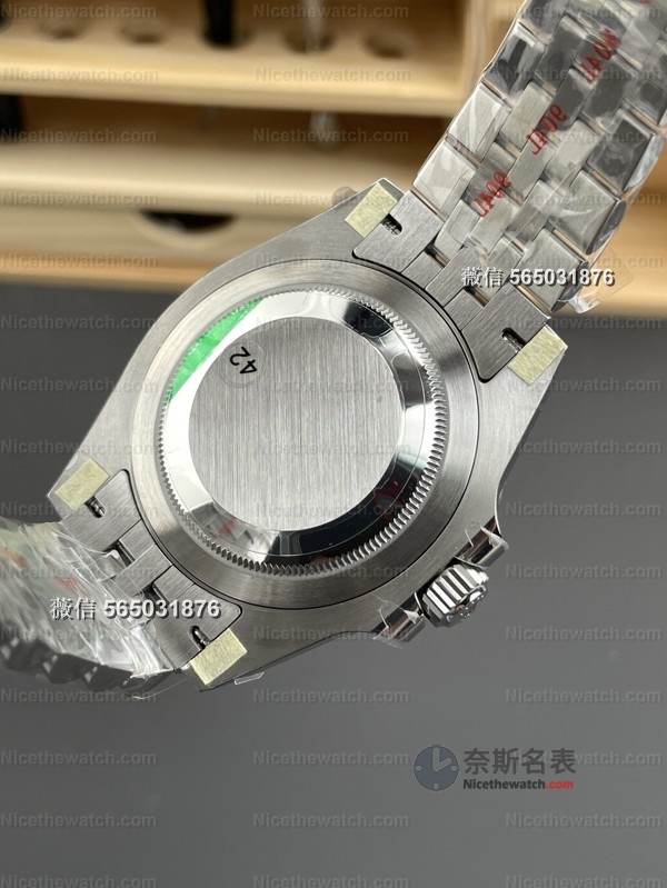 2025最火复刻表！VS厂“皮蛋圈”实测：丹东3285机芯竟能这么稳？ | 奈斯探表