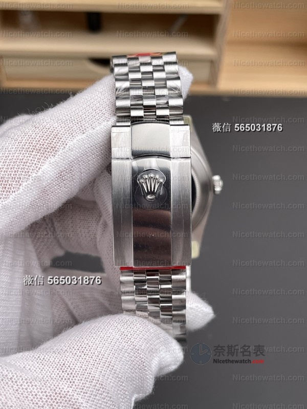 别再买错版本！VS厂绿萝日志V2深度测评：丹东3235机芯+放射纹绿盘，细节太狠了！ | 奈斯探表