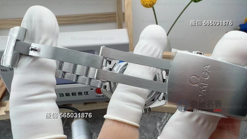 VS厂海马600推小尺寸了！39.5mm男女通吃，搭载8800一体机芯，细节能打还防水？ | 奈斯探表