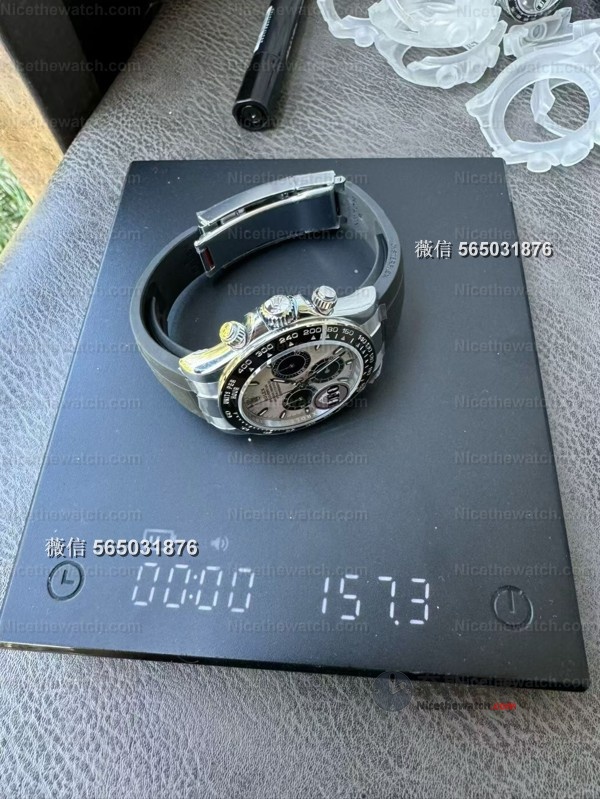 我亲测UFO厂2025新款劳力士迪通拿：花2000块买“看不见”的无卡度机芯，到底值不值？ | 奈斯探表