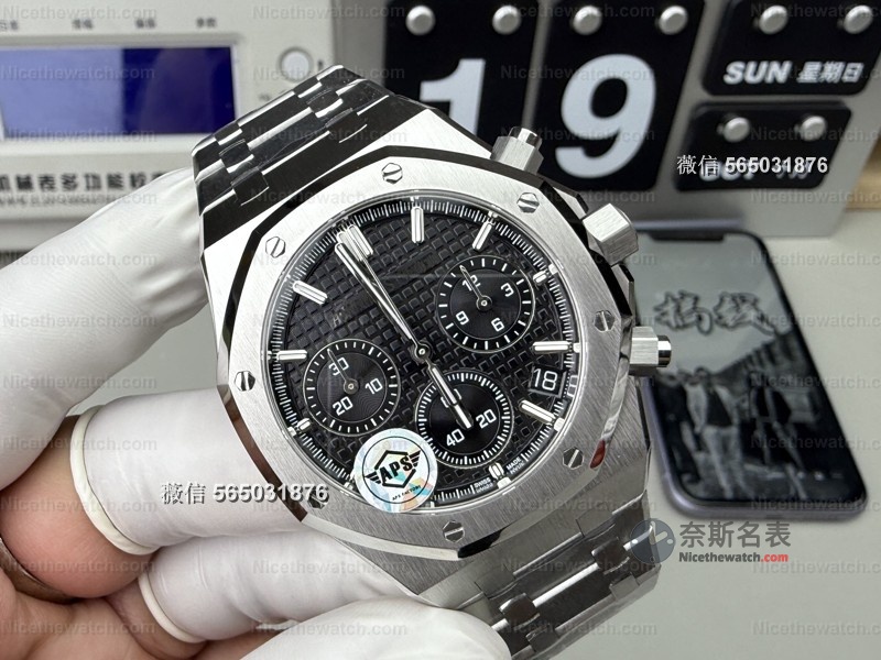 拆开APS厂26240 V2无卡度后我惊了:国产复刻居然真做出了无卡度砝码摆轮! | 奈斯探表 拆开APS厂26240 V2无卡度后我惊了:国产复刻居然真做出了无卡度砝码摆轮! | 奈斯探表