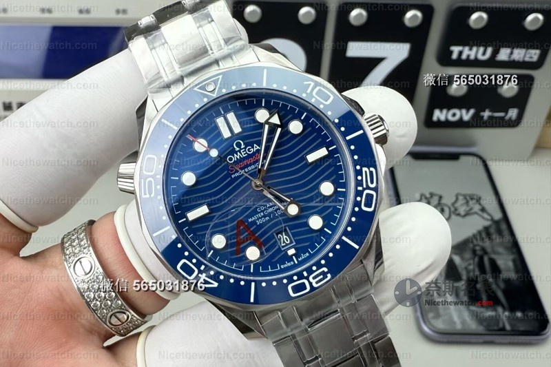 VS厂欧米茄海马300米V4蓝盘深度评测：细节拉满，真正“原厂级”复刻 | 奈斯探表
