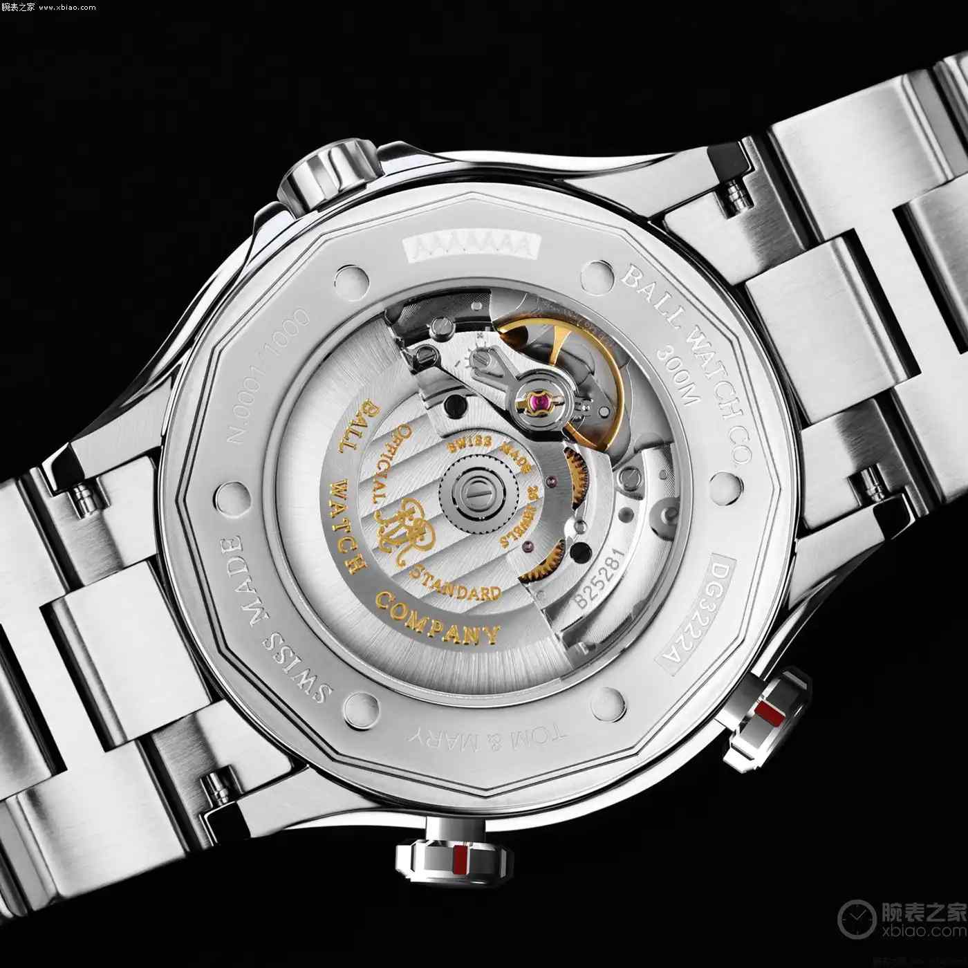 黑暗中最亮的光！波尔黄黑陶瓷圈GMT腕表，自带25年长效夜光，硬核登场 | 奈斯探表