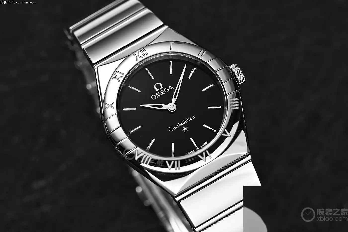 欧米茄星座三色盘新作!28毫米精钢款托爪经典,钻石圈闪到你心动 | 奈斯探表 欧米茄星座三色盘新作!28毫米精钢款托爪经典,钻石圈闪到你心动 | 奈斯探表