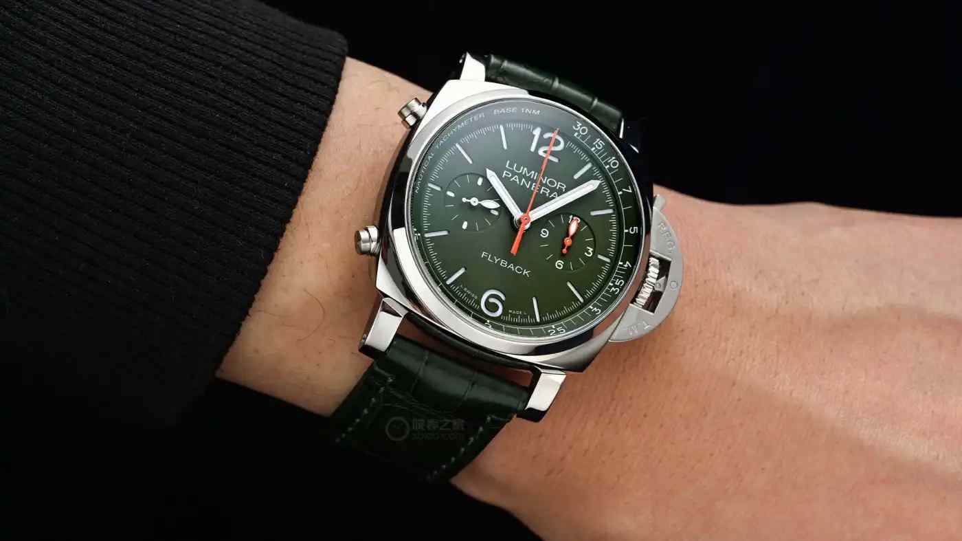 意大利海军血统！沛纳海军绿飞返计时腕表，辨识度满分稀缺上市 | 奈斯探表