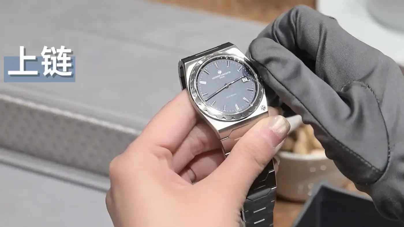 2025年必抢！江诗丹顿钢王222提表全记录，仪式感拉满！ | 奈斯探表