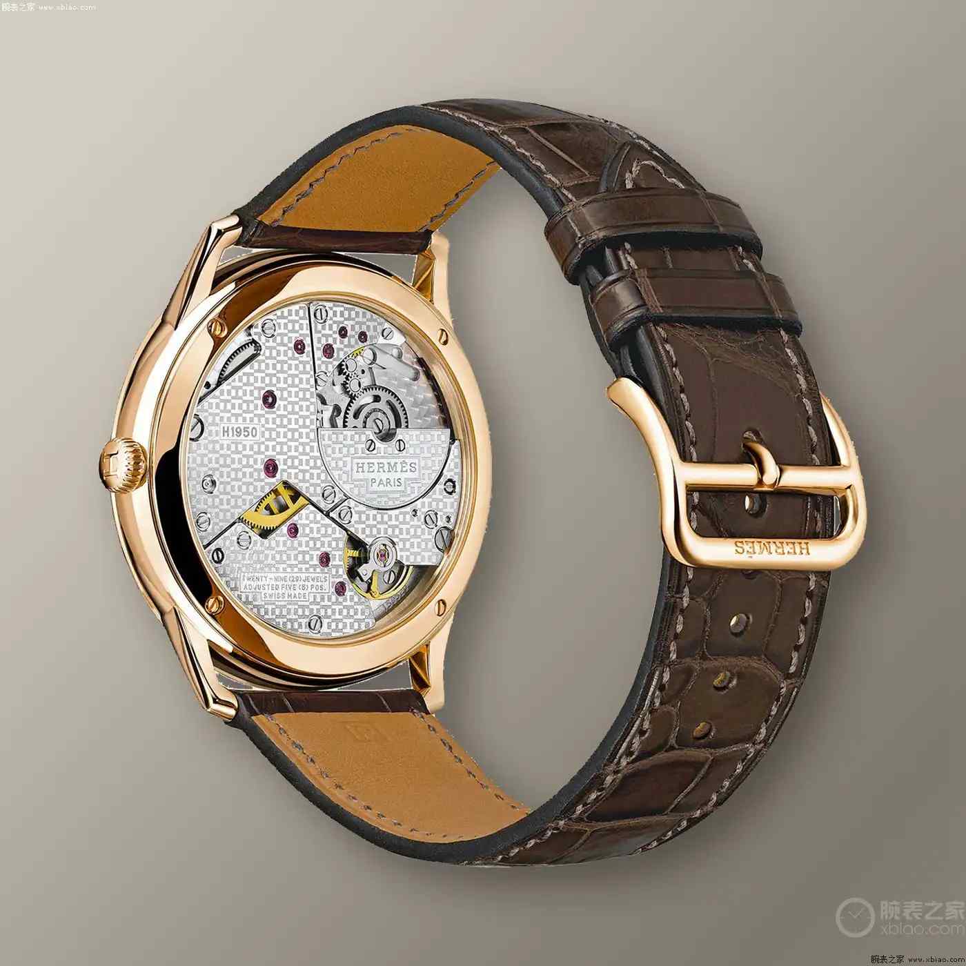 爱马仕超薄万年历腕表登场！玫瑰金棕色表盘+双时区月相，奢华工艺颠覆想象 | 奈斯探表