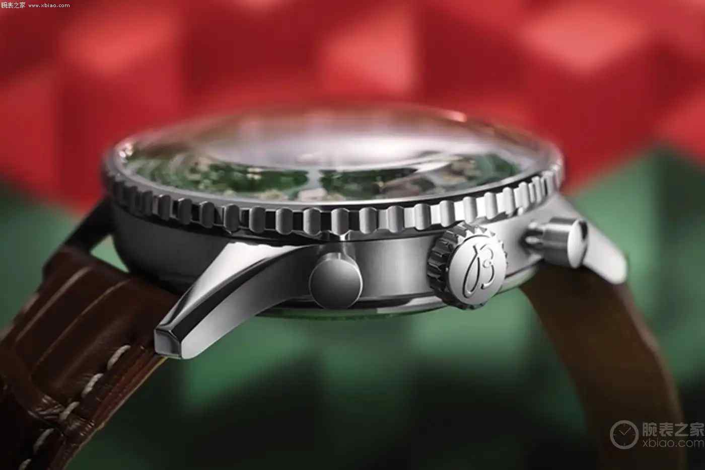 仅50枚！百年灵宇航员限量款绿色盘面计时码表，复古与现代的完美交融 | 奈斯探表