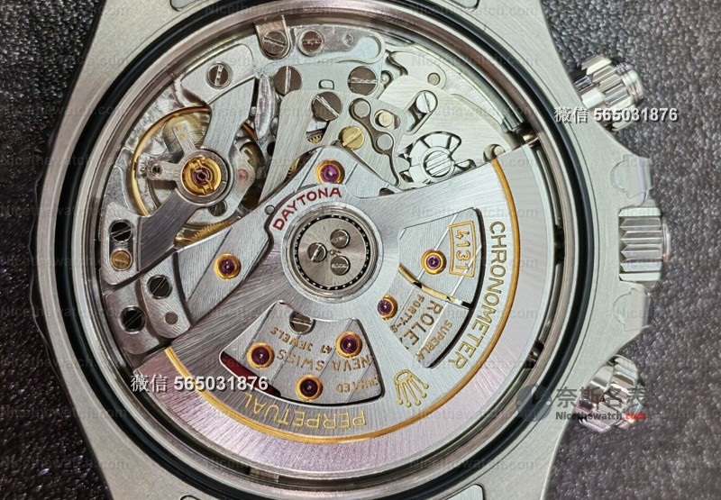 142克配重+904L精钢!VS新版熊猫迪搭载丹东4131机芯,细节还原到什么程度? | 奈斯探表 142克配重+904L精钢!VS新版熊猫迪搭载丹东4131机芯,细节还原到什么程度? | 奈斯探表