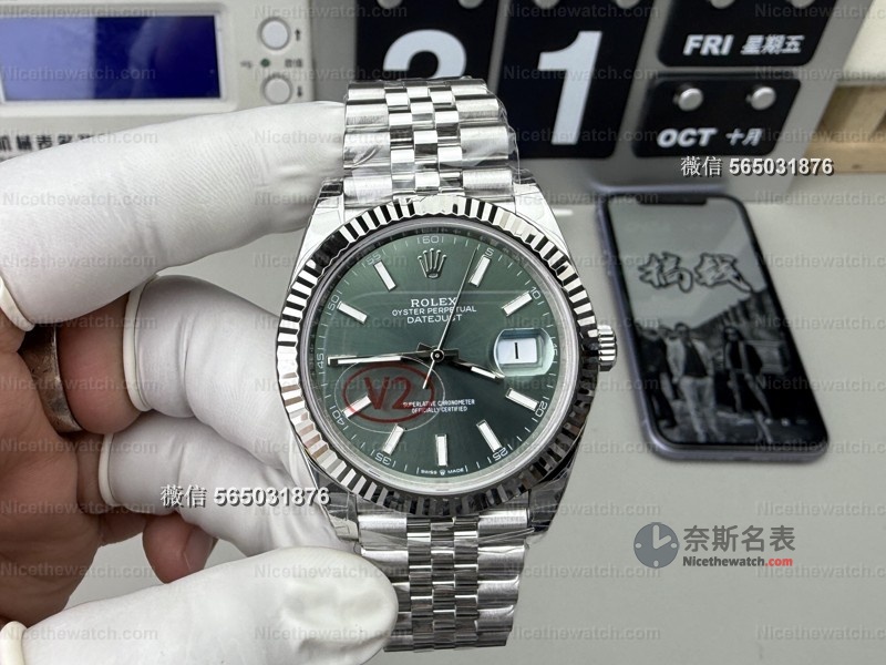 丹东3235机芯+V2升级！VS厂薄荷绿日志细节到底有多“顶”？实拍揭秘 | 奈斯探表