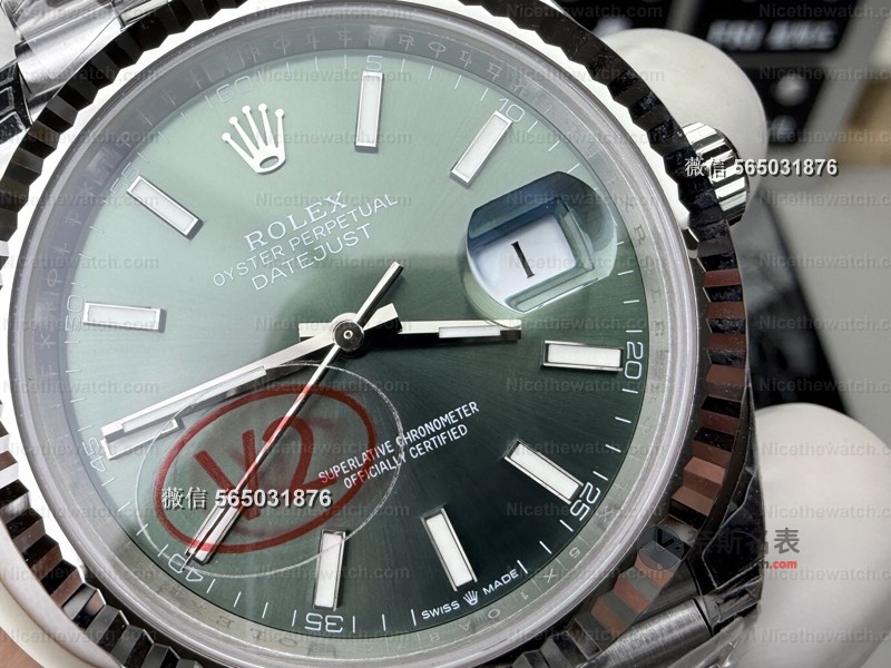 丹东3235机芯+V2升级！VS厂薄荷绿日志细节到底有多“顶”？实拍揭秘 | 奈斯探表