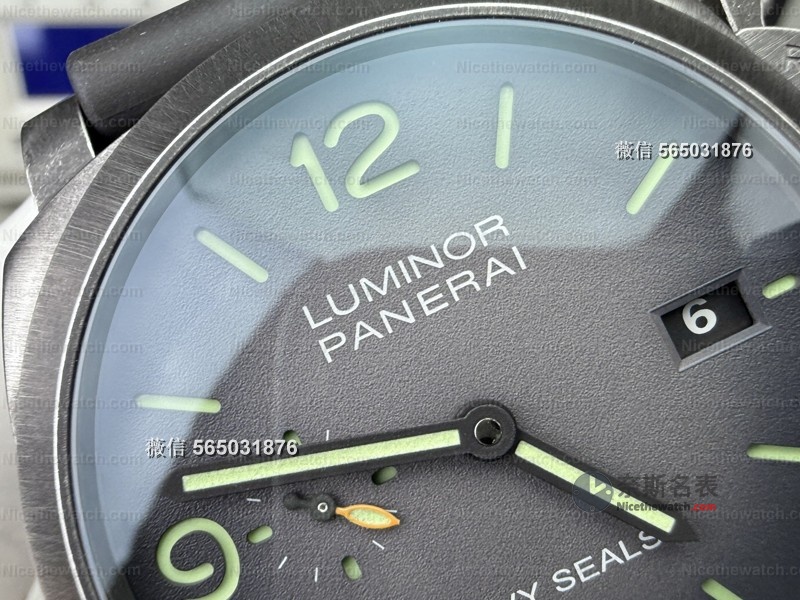 戴出年代感又不显老气?VS厂沛纳海1412复古款上手体验,细节控直呼内行! | 奈斯探表 戴出年代感又不显老气?VS厂沛纳海1412复古款上手体验,细节控直呼内行! | 奈斯探表