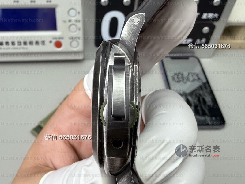 戴出年代感又不显老气?VS厂沛纳海1412复古款上手体验,细节控直呼内行! | 奈斯探表 戴出年代感又不显老气?VS厂沛纳海1412复古款上手体验,细节控直呼内行! | 奈斯探表