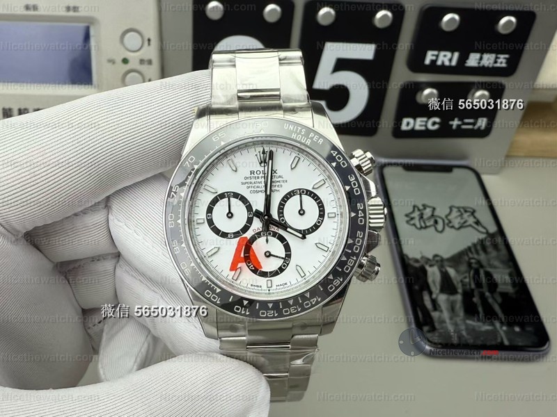 142克配重+904L精钢!VS新版熊猫迪搭载丹东4131机芯,细节还原到什么程度? | 奈斯探表 142克配重+904L精钢!VS新版熊猫迪搭载丹东4131机芯,细节还原到什么程度? | 奈斯探表