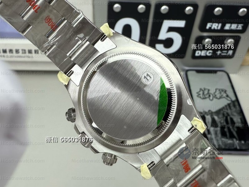 142克配重+904L精钢!VS新版熊猫迪搭载丹东4131机芯,细节还原到什么程度? | 奈斯探表 142克配重+904L精钢!VS新版熊猫迪搭载丹东4131机芯,细节还原到什么程度? | 奈斯探表