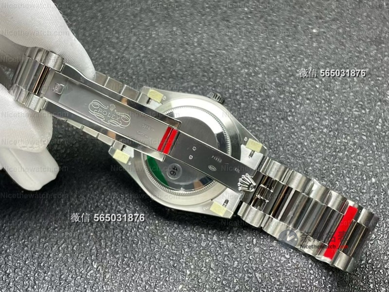 冰蓝放射纹+罗马钉条刻度！VS厂新款VS冰蓝DD日历型V1/V2版本怎么选？ | 奈斯探表