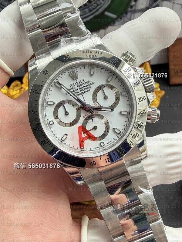 钢迪鼻祖回归!VS白钢迪4130版实测:12.2mm厚度对版,红字印刷立体感拉满! | 奈斯探表 钢迪鼻祖回归!VS白钢迪4130版实测:12.2mm厚度对版,红字印刷立体感拉满! | 奈斯探表