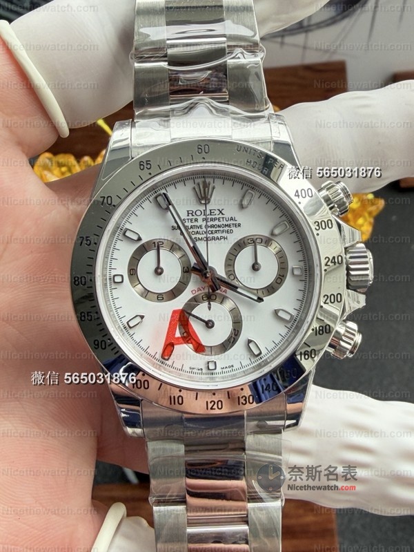 钢迪鼻祖回归!VS白钢迪4130版实测:12.2mm厚度对版,红字印刷立体感拉满! | 奈斯探表 钢迪鼻祖回归!VS白钢迪4130版实测:12.2mm厚度对版,红字印刷立体感拉满! | 奈斯探表