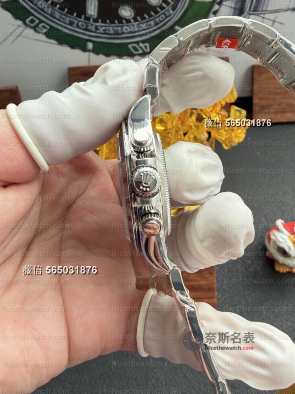 钢迪鼻祖回归!VS白钢迪4130版实测:12.2mm厚度对版,红字印刷立体感拉满! | 奈斯探表 钢迪鼻祖回归!VS白钢迪4130版实测:12.2mm厚度对版,红字印刷立体感拉满! | 奈斯探表