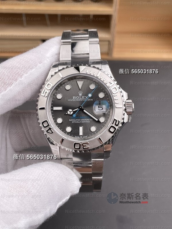 秒针蓝得刚刚好！VS灰游艇丹东3235评测：夜光饱满、圈口不割手、日历瞬跳！ | 奈斯探表