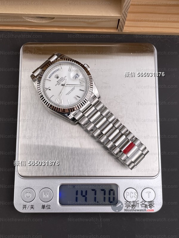 VS星期日志V2配重版实测：182克真压手感+丹东3255机芯，细节还原度炸裂！ | 奈斯探表