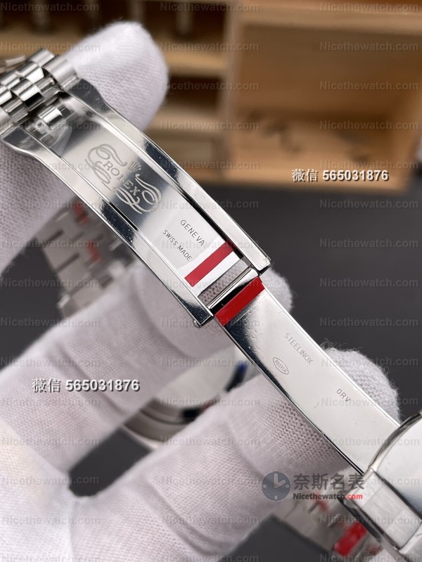 “灰钻=会赚”？VS灰钻日志深度实测：莫桑钻+丹东3235机芯，细节拉满太香了！ | 奈斯探表