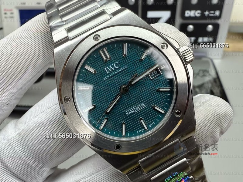 GH厂IWC工程师40快拆版实测:绿盘吸睛、9015改芯稳不稳?值不值得入手? | 奈斯探表 GH厂IWC工程师40快拆版实测:绿盘吸睛、9015改芯稳不稳?值不值得入手? | 奈斯探表