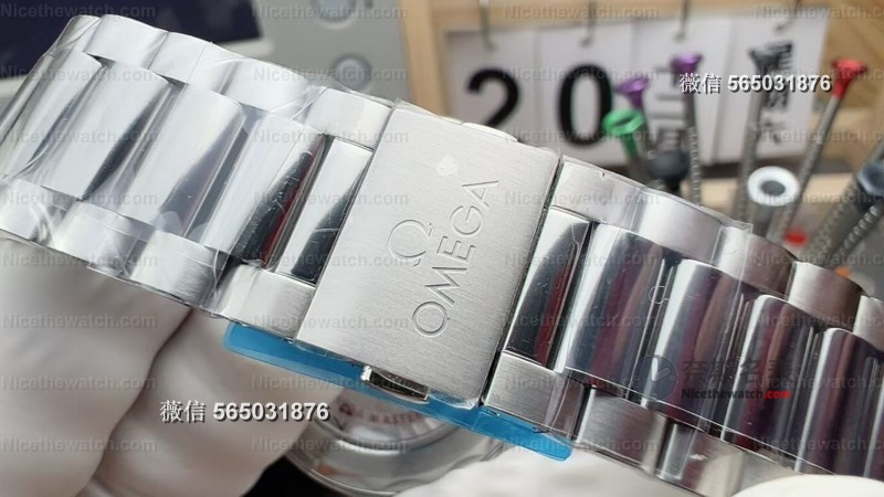 小手腕福音！VS厂欧米茄38mm黑盘海马复刻表深度评测：丹东8800机芯+54小时储能真香！ | 奈斯探表