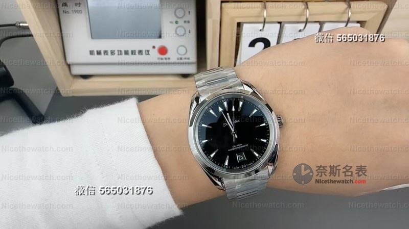 小手腕福音！VS厂欧米茄38mm黑盘海马复刻表深度评测：丹东8800机芯+54小时储能真香！ | 奈斯探表