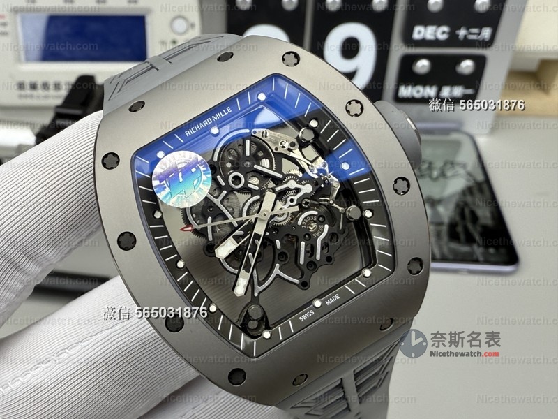 1450硬度“太空灰”上手!ZF厂RM055碳化钛表壳评测:真碳化钛+RMUL2机芯,硬核玩家闭眼 | 奈斯探表 1450硬度“太空灰”上手!ZF厂RM055碳化钛表壳评测:真碳化钛+RMUL2机芯,硬核玩家闭眼 | 奈斯探表