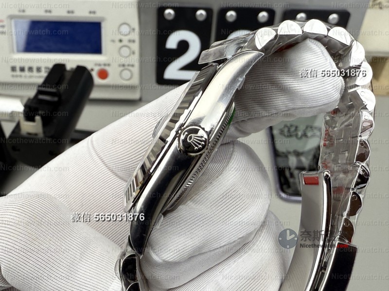 C Plus日志蓝面深度评测：是C厂“原班人马”回归？做工与机芯表现如何？ | 奈斯探表