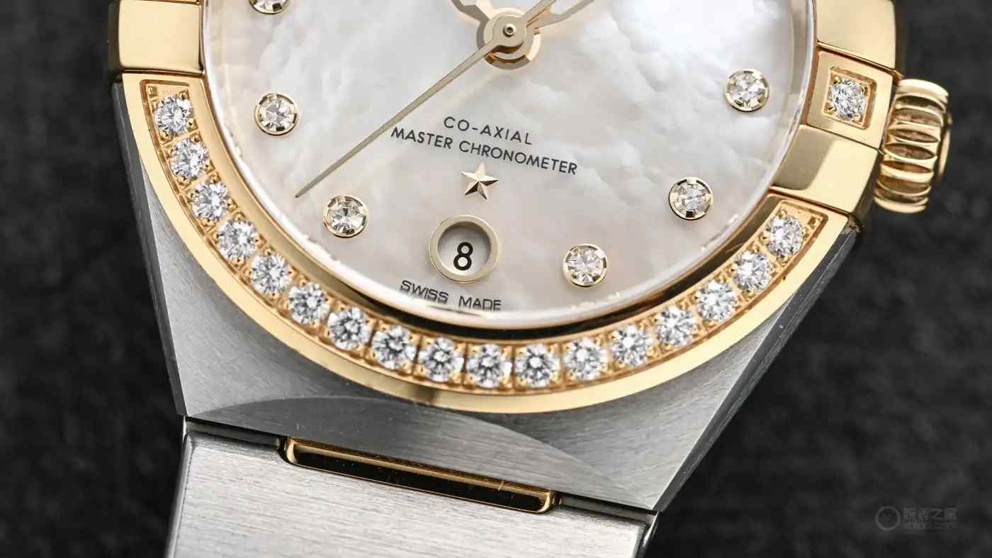 欧米茄星座女表凭什么火了40年?曼哈顿爪设计全解析,间金镶钻款美翻了! | 奈斯探表 欧米茄星座女表凭什么火了40年?曼哈顿爪设计全解析,间金镶钻款美翻了! | 奈斯探表