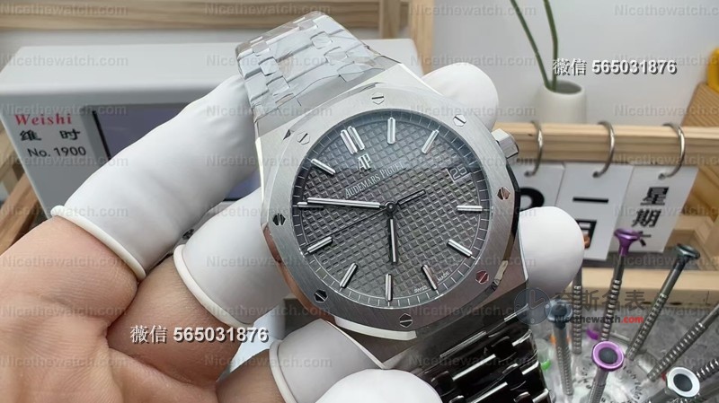 VS终于做AP了!VS新款AP橡树15500灰盘深度对比APS,谁更值得入? | 奈斯探表 VS终于做AP了!VS新款AP橡树15500灰盘深度对比APS,谁更值得入? | 奈斯探表