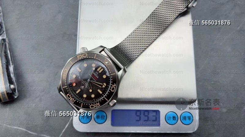 上手VS厂V4版“无瑕赴死”后,终于明白它凭什么敢叫“无瑕” | 奈斯探表 上手VS厂V4版“无瑕赴死”后,终于明白它凭什么敢叫“无瑕” | 奈斯探表