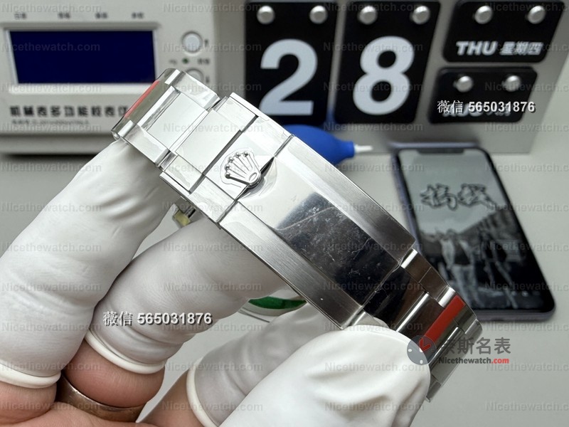 闭眼入不踩雷！VS厂黑陶迪通拿4131，丹东机芯打磨细腻，日常佩戴无压力 | 奈斯探表