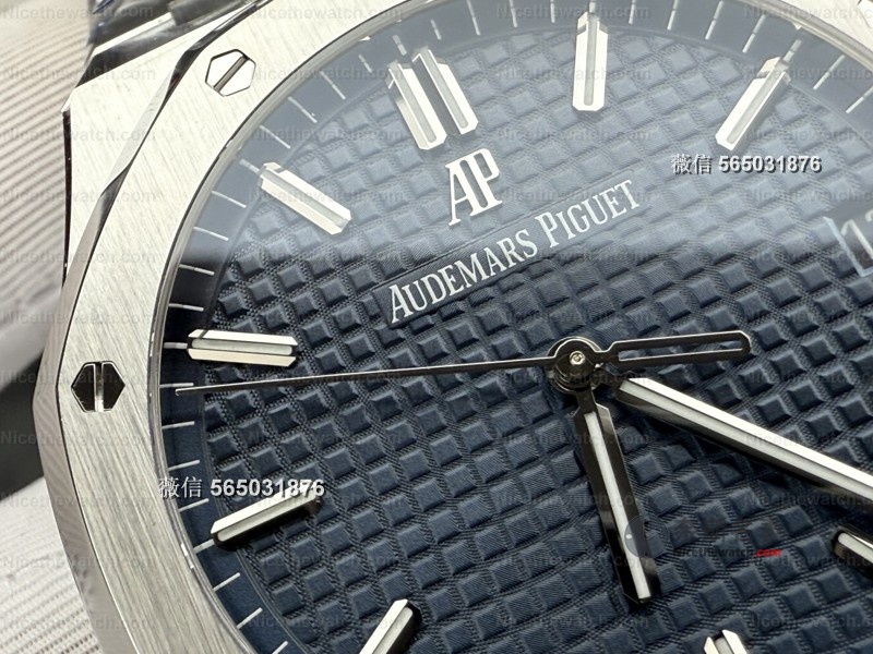 蓝盘灰盘全拿下！为什么说VS厂爱彼15500是2026年最值得买的复刻钢王？ | 奈斯探表