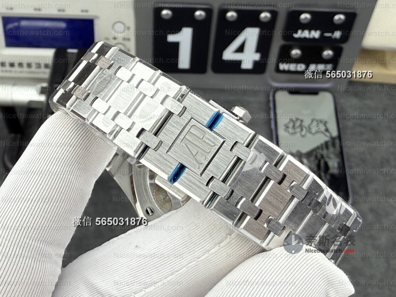 蓝盘灰盘全拿下！为什么说VS厂爱彼15500是2026年最值得买的复刻钢王？ | 奈斯探表