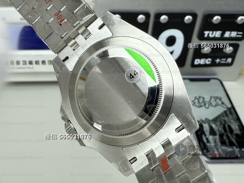 告别“假感”!VS厂可乐圈如何做到紫光灯下全红圈、指针零毛刺? | 奈斯探表 告别“假感”!VS厂可乐圈如何做到紫光灯下全红圈、指针零毛刺? | 奈斯探表