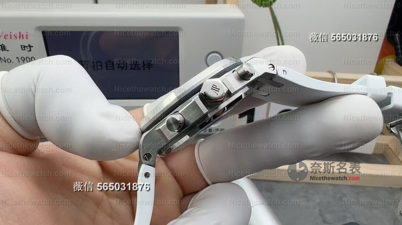 王子文同款复刻来了!APS厂26231ST女款皇家橡树深度评测:细节对到离谱? | 奈斯探表 王子文同款复刻来了!APS厂26231ST女款皇家橡树深度评测:细节对到离谱? | 奈斯探表