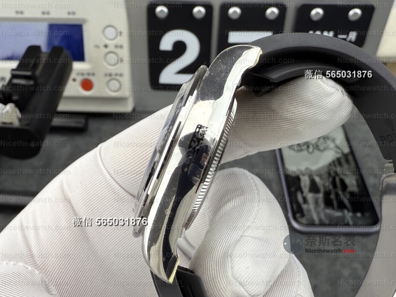 VS厂灰熊迪通拿返修率真相曝光！维修师傅：一个月修不到3块，但这3个禁忌千万别碰 | 奈斯探表