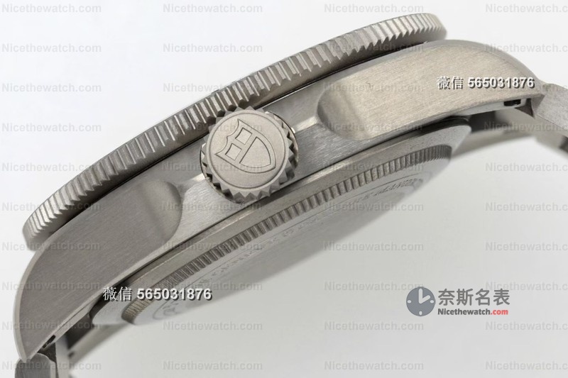 ZF 厂帝舵领潜型 M2543 评测:43mm 钛金属表壳搭配 2824 机芯,手感如何? | 奈斯探表 ZF 厂帝舵领潜型 M2543 评测:43mm 钛金属表壳搭配 2824 机芯,手感如何? | 奈斯探表