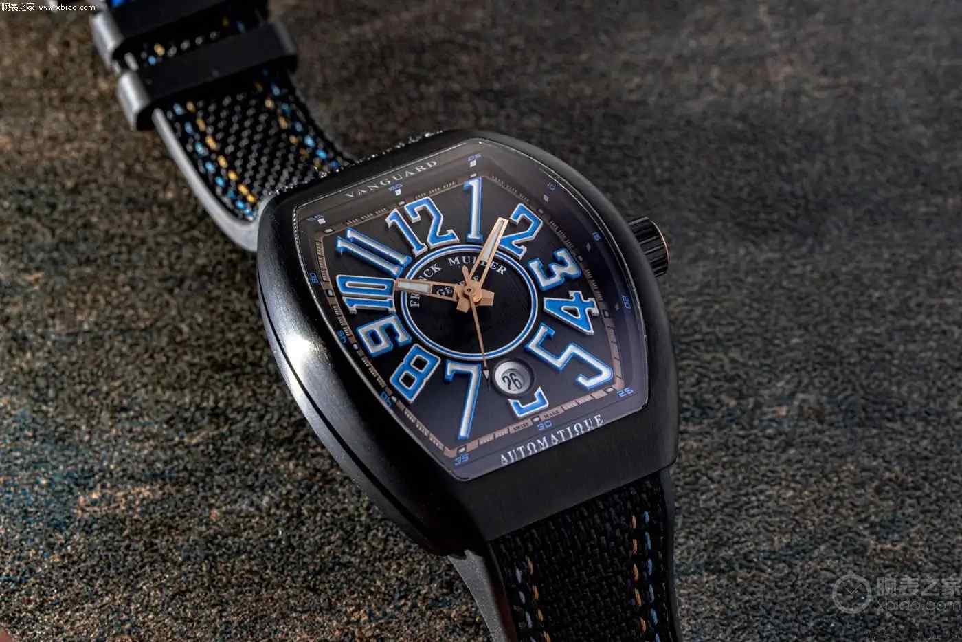 专为拉丁美洲而生！法穆兰Vanguard Sky特别版，黑色钛金属酒桶形惊艳亮相！ | 奈斯探表