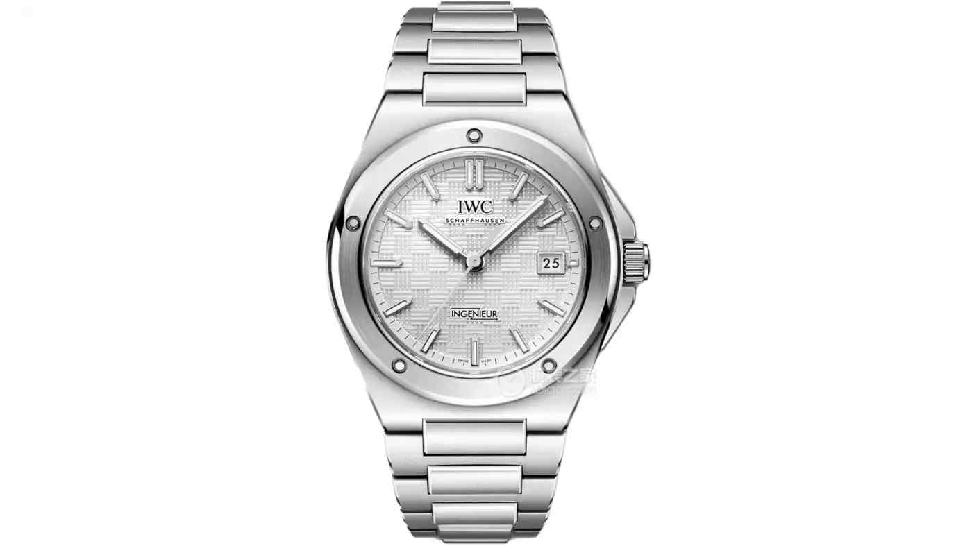 春天第一块表怎么选？三款清爽耐看通勤表推荐：从劳力士绿盘到万国长动储，出游拍照神器 | 奈斯探表