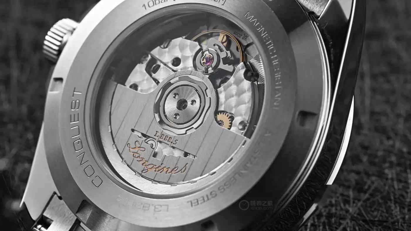 戴上这抹“康卡斯绿”，赴一场春日优雅之约：41mm精钢表壳配太阳纹盘面，这颜值绝了！ | 奈斯探表